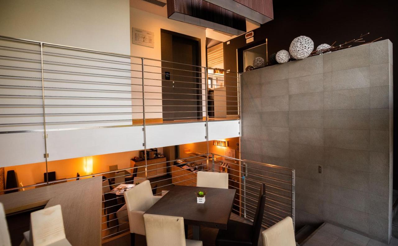 Ex-L Hotel Fiume Veneto Exterior photo